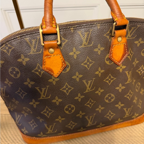 Louis Vuitton Alma PM Brown Monogram Satchel - Picture 9 of 16
